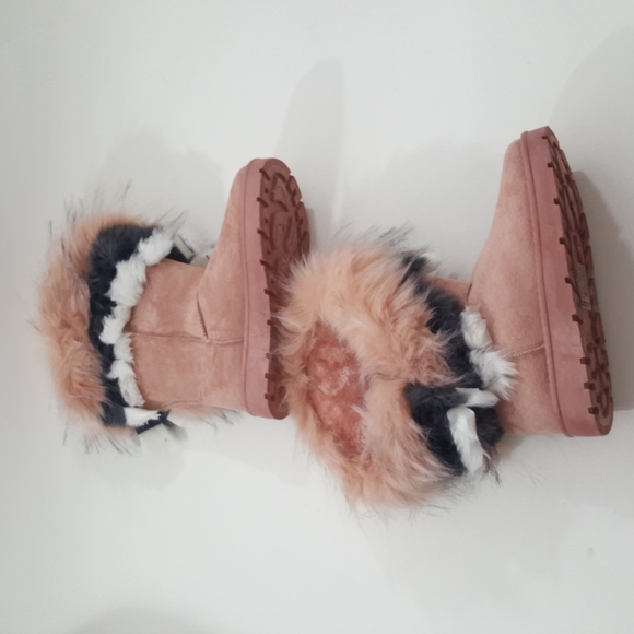 Yoki faux fur Trim blush boots size 8 - Picture 5 of 7